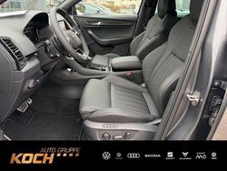 Graphitegrau metallic Neu 2025 Skoda Karoq SportLine SUV | 41.899 € (Teuer)