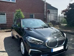 Schwarz Gebraucht 2021 BMW 118 Luxury Line Kleinwagen | 22.000 € (Fairer Preis)