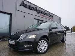 Schwarz Gebraucht 2019 Skoda Octavia Ambition Kombi | 18.450 € (Teuer)