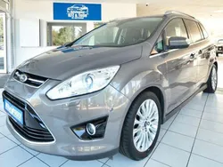 Braun Gebraucht 2013 Ford Grand C-Max Titanium Van / Kleinbus | 8.980 € (Etwas zu teuer)