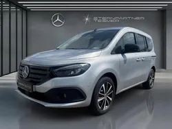 Silber Gebraucht 2023 Mercedes EQT200 Van / Kleinbus | 25.490 € (Fairer Preis)