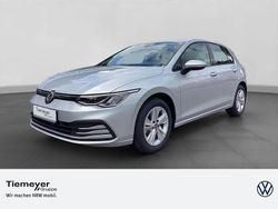 Reflexsilber metallic Gebraucht 2024 VW Golf VIII Life Limousine | 23.260 € (Guter Preis)
