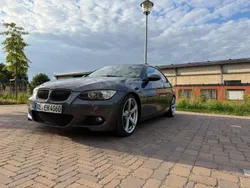 Grau Gebraucht 2006 BMW 330 Performance Coupé | 11.500 € (Etwas zu teuer)