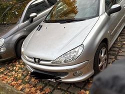 Silber Gebraucht 2005 Peugeot 206 CC Platinum Cabrio | 1.700 € (Fairer Preis)