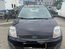 Blau Gebraucht 2006 Ford Fiesta Kleinwagen | 1.190 € (Fairer Preis)