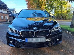 Schwarz Gebraucht 2015 BMW 218 Sport Line Limousine | 12.000 € (Teuer)