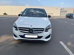 Weiß Gebraucht 2019 Mercedes B220 Van / Kleinbus | 9.500 €
