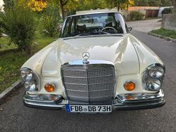 Weiß Gebraucht 1972 Mercedes S280 SE Limousine | 22.900 €