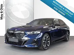 Blau schwarz Gebraucht 2024 BMW i5 Shadowline Limousine | 82.999 €