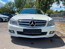 Weiß Gebraucht 2011 Mercedes C180 Avantgarde Limousine | 8.900 € (Guter Preis)