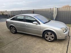 Silber Gebraucht 2004 Opel Vectra Edition Limousine | 2.300 € (Fairer Preis)