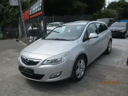 Silber Gebraucht 2011 Opel Astra Edition Kombi | 3.999 € (Guter Preis)