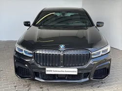 Black sapphire metallic Gebraucht 2022 BMW 730 M Sport Limousine | 54.878 € (Etwas zu teuer)