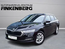 Schwarz Gebraucht 2024 Skoda Octavia Style Kombi | 33.980 € (Fairer Preis)