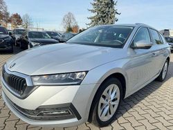 Silber Gebraucht 2022 Skoda Octavia Style Limousine | 13.390 € (Fairer Preis)