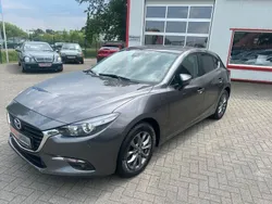 Rot Gebraucht 2018 Mazda 3 Center-Line Limousine | 14.995 € (Fairer Preis)
