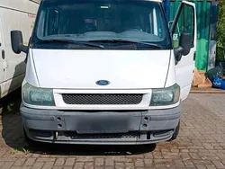 Weiß Gebraucht 2001 Ford Transit Tourneo Van / Kleinbus | 1.000 €