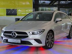 Silber Gebraucht 2022 Mercedes CLA200 Shooting Brake Kombi | 24.750 € (Superpreis)