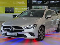 Silber Gebraucht 2022 Mercedes CLA200 Shooting Brake Kombi | 25.850 € (Superpreis)