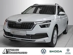 Moonweiß perleffekt Gebraucht 2023 Skoda Kamiq Tour SUV | 25.489 € (Etwas zu teuer)