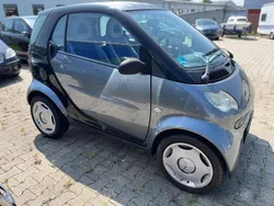 Grau Gebraucht 2002 Smart ForTwo Coupé Kleinwagen | 2.100 € (Fairer Preis)