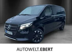 Schwarz Gebraucht 2024 Mercedes V220 Van / Kleinbus | 71.281 €