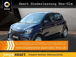 Schwarz Gebraucht 2021 Smart ForFour Electric Drive Limousine | 9.490 € (Fairer Preis)