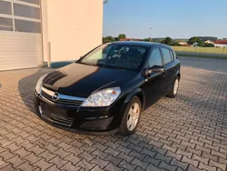 Schwarz Gebraucht 2009 Opel Astra Kleinwagen | 1.950 € (Fairer Preis)