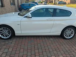 Weiß Gebraucht 2016 BMW 118 Sport Line Kleinwagen | 12.500 € (Guter Preis)