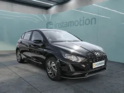 Schwarz Gebraucht 2024 Hyundai i20 Trend Limousine | 19.990 € (Fairer Preis)