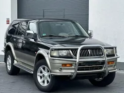 Schwarz Gebraucht 2000 Mitsubishi Pajero SUV | 8.900 € (Teuer)