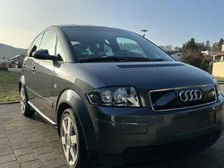 Grau Gebraucht 2003 Audi A2 Kleinwagen | 9.400 €