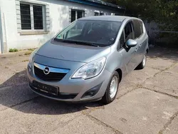 Grau Gebraucht 2011 Opel Meriva Edition Van / Kleinbus | 3.200 € (Fairer Preis)