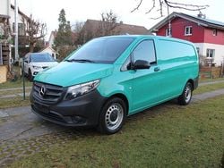 Grün Gebraucht 2020 Mercedes Vito Van / Kleinbus | 15.993 € (Superpreis)