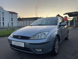 Blau Gebraucht 2004 Ford Focus Kombi | 2.950 € (Teuer)