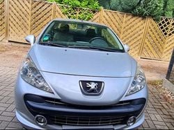 Silber Gebraucht 2009 Peugeot 207 CC Cabrio | 1.500 € (Guter Preis)