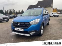 Blau Gebraucht 2019 Dacia Lodgy Stepway Van / Kleinbus | 12.990 € (Fairer Preis)