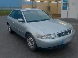 Grau Gebraucht 1997 Audi A3 Kombi | 1.400 €