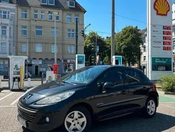 Schwarz Gebraucht 2010 Peugeot 207 Kleinwagen | 3.500 € (Etwas zu teuer)