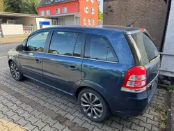 Blau Gebraucht 2011 Opel Zafira Van / Kleinbus | 5.500 € (Fairer Preis)