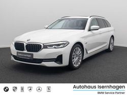 Weiß Gebraucht 2022 BMW 530e Sport Line Limousine | 33.499 € (Superpreis)