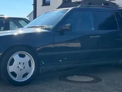 Grau Gebraucht 1989 Mercedes E230 Kombi | 6.450 €