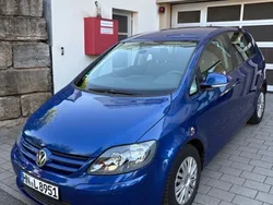 Blau Gebraucht 2005 VW Golf Plus Trendline Van / Kleinbus | 4.000 € (Fairer Preis)