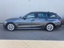 Grau Gebraucht 2022 BMW 320 Limousine | 27.800 € (Guter Preis)