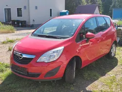 Rot Gebraucht 2011 Opel Meriva Van / Kleinbus | 6.200 € (Etwas zu teuer)