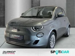 Grau Gebraucht 2023 Fiat 500e Kleinwagen | 24.950 € (Teuer)