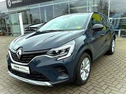 Blau Gebraucht 2023 Renault Captur Equilibre SUV | 18.380 € (Fairer Preis)
