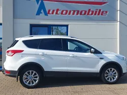 Frostweiß Gebraucht 2015 Ford Kuga Titanium SUV | 11.990 € (Fairer Preis)