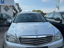 Silber Gebraucht 2011 Mercedes C250 Kombi | 7.500 €