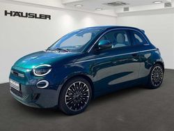 Grün Gebraucht 2023 Fiat 500e La Prima Kleinwagen | 24.900 € (Etwas zu teuer)